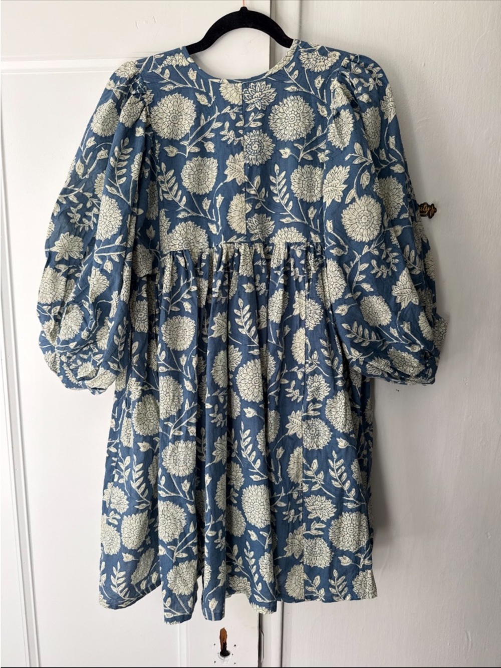 Blue Floral Puff-Sleeve Midi Dress